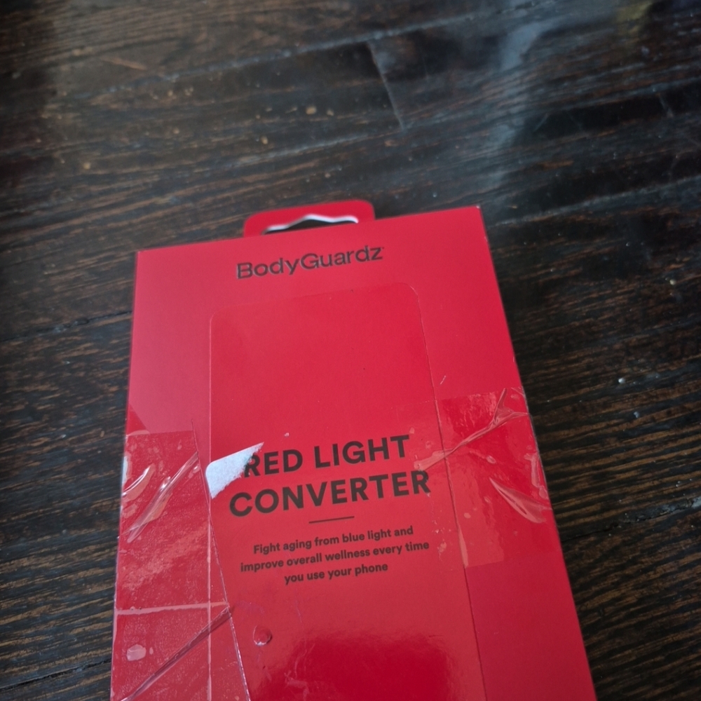 BodyGuardz Red Light Converter Compatible with iPhone 16 Pro Screen Protector - Picture 3 of 10